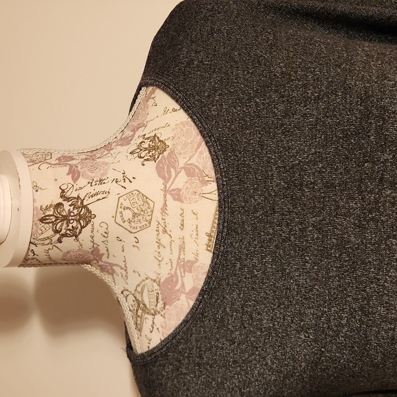 Long Bat Wing Top - Picture 5 of 5